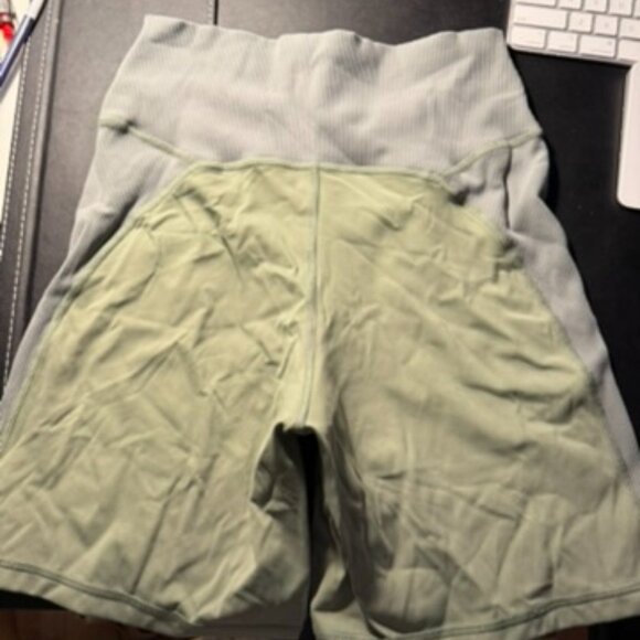 Aerie Shorts - Picture 3 of 3